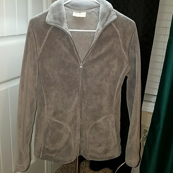 Bobbie Brooks Jackets & Blazers - Soft and warm gray jacket